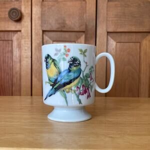 Vintage Song Bird Pedestal Mug